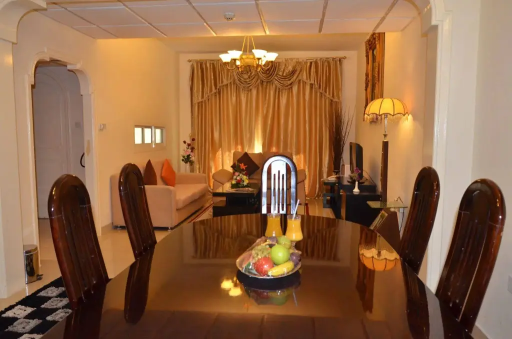 Дубай: Al Shams Plaza Hotel Apartments