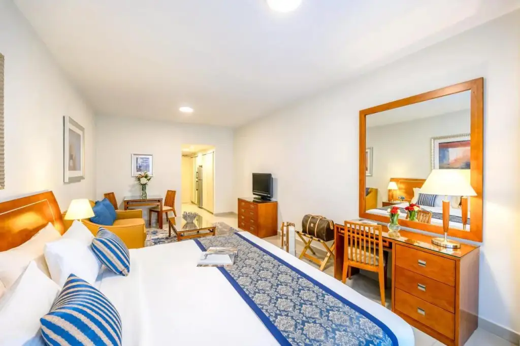 Дубай: Golden Sands Hotel Apartments
