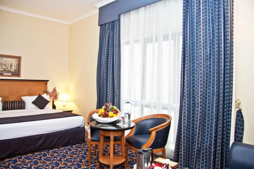 Дубай: Regal Plaza Hotel