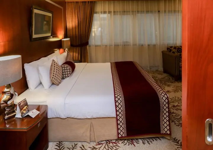 Дубай: Ramee Royal Hotel