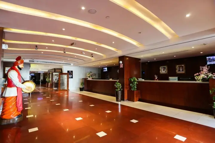Дубай: Ramee Royal Hotel