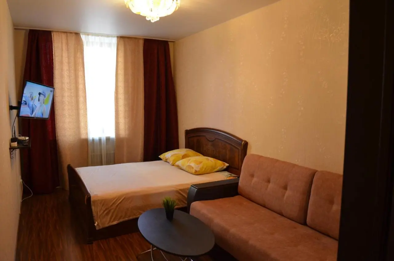 Екатеринбург: Apartment Belinskogo 86