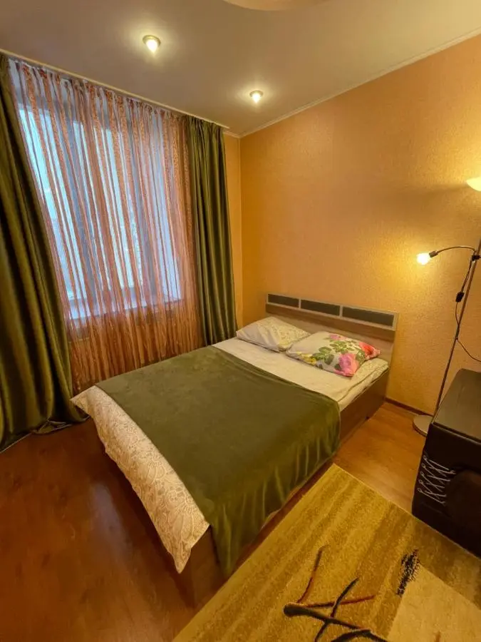 Екатеринбург: Apartment Belinskogo 86
