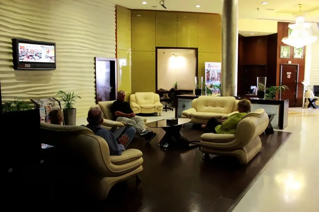 Дубай: Tulip Creek Hotel Apartments