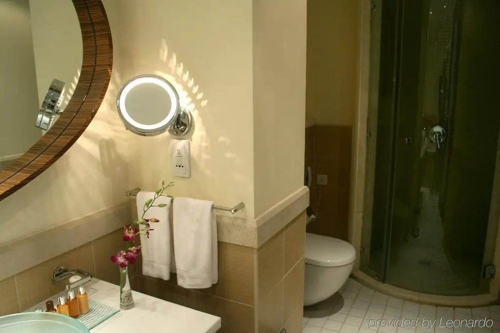 Дубай: Flora Park Deluxe Hotel Apartments