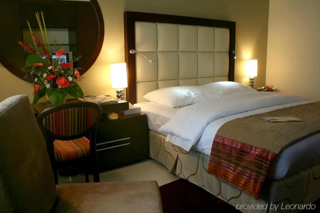 Дубай: Flora Park Deluxe Hotel Apartments