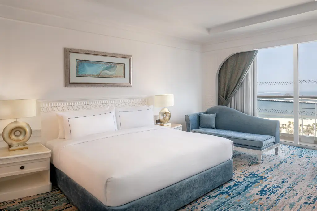 Дубай: Al Habtoor Grand Resort, Autograph Collection®