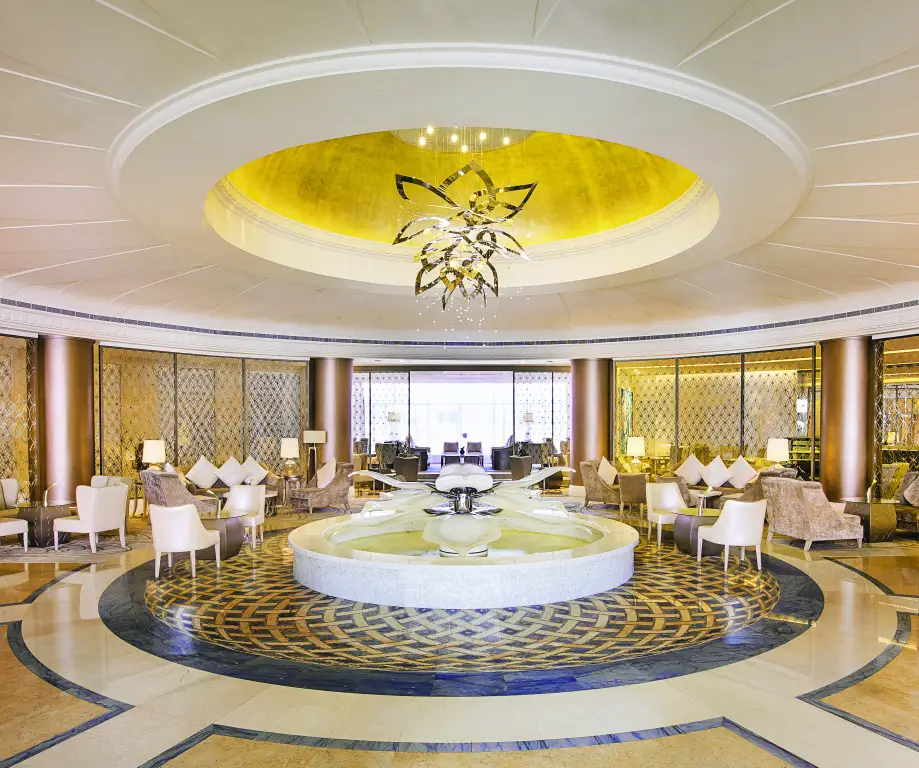 Дубай: Al Habtoor Grand Resort, Autograph Collection®