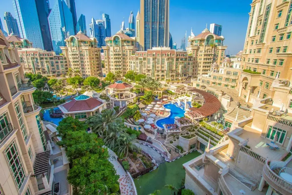 Дубай: Отель Swissotel Al Murooj Dubai
