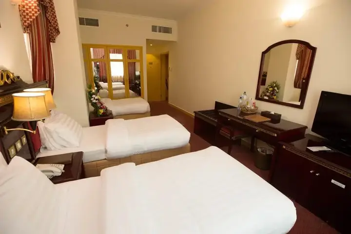 Дубай: Comfort Inn Hotel