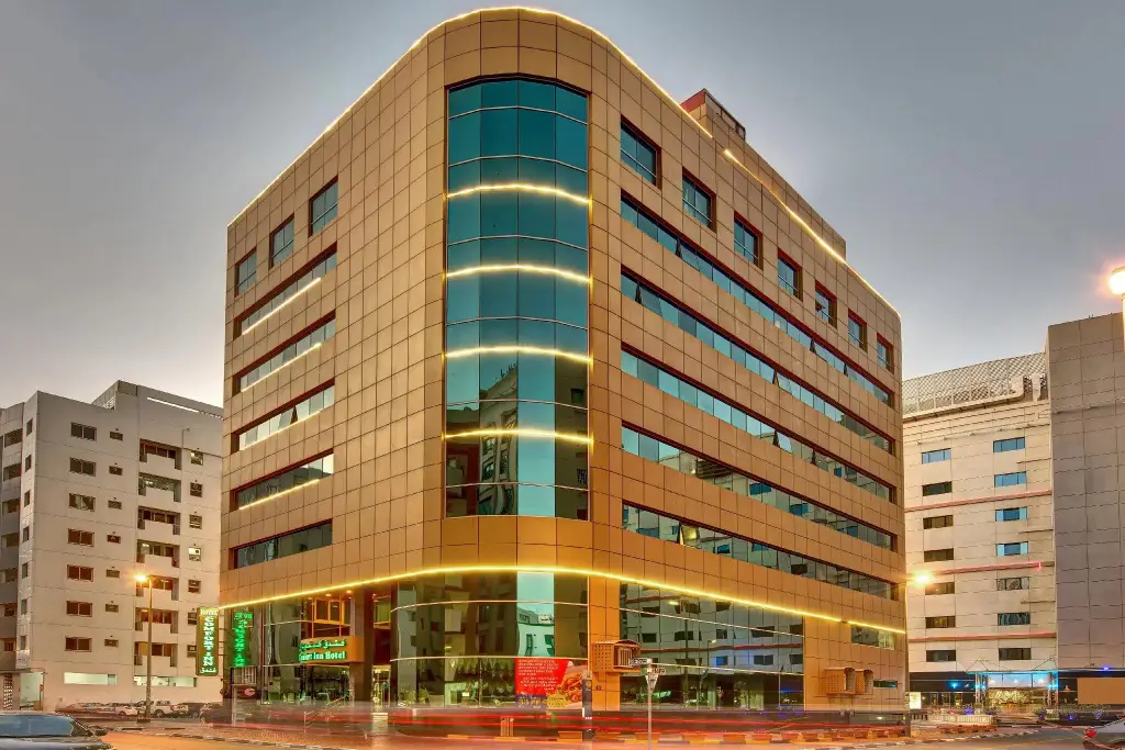 Дубай: Comfort Inn Hotel
