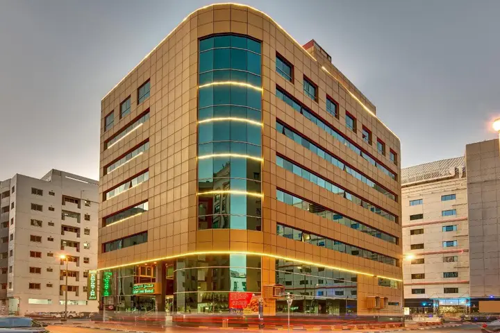 Дубай: Comfort Inn Hotel