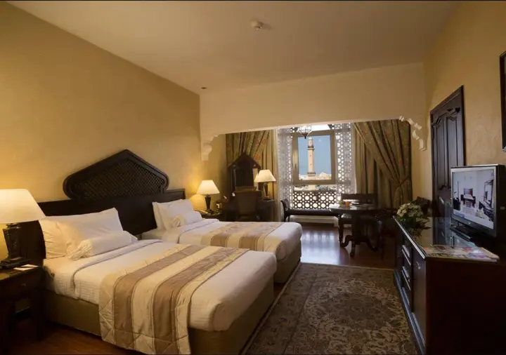 Дубай: Arabian Courtyard Hotel & Spa