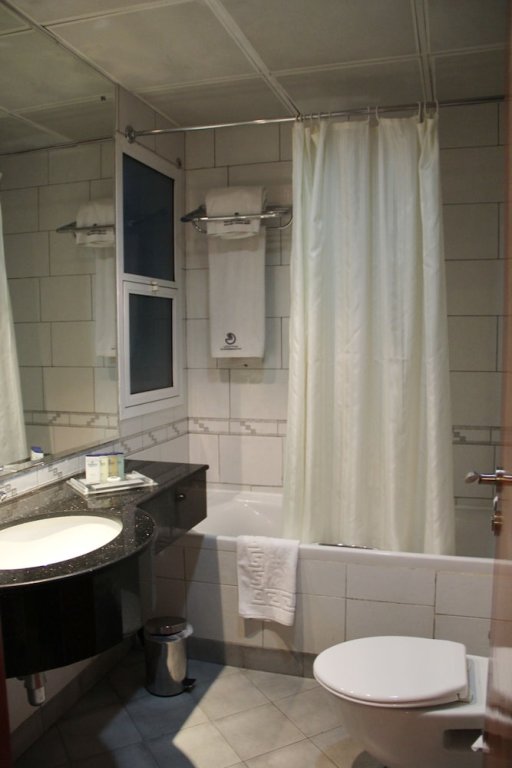 Дубай: Grand Midwest Hotel Apartments