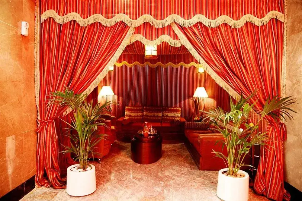 Дубай: Grand Midwest Hotel Apartments