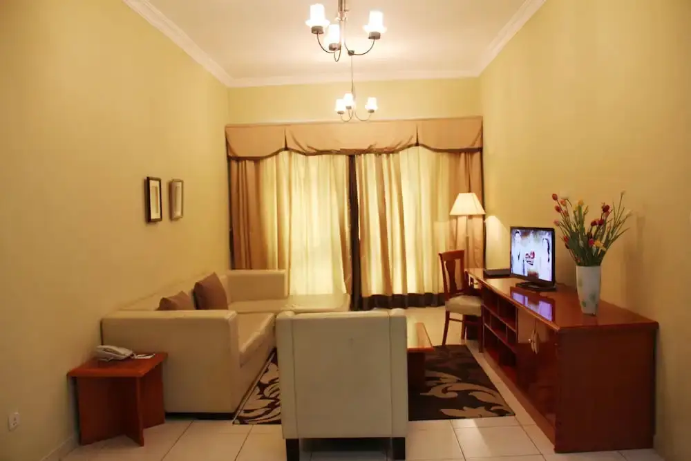 Дубай: Grand Midwest Hotel Apartments