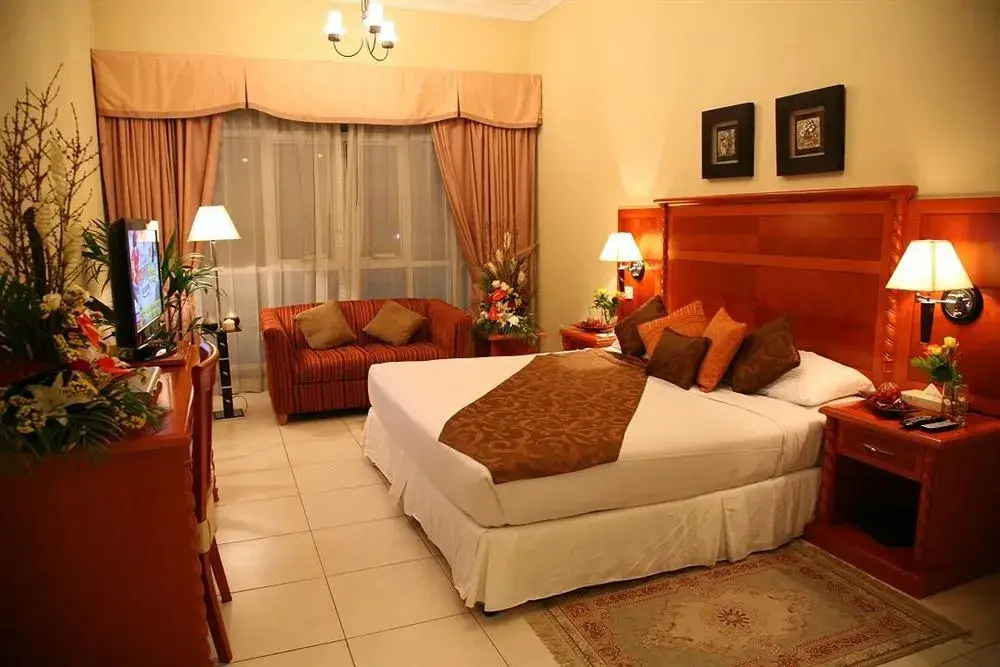 Дубай: Grand Midwest Hotel Apartments
