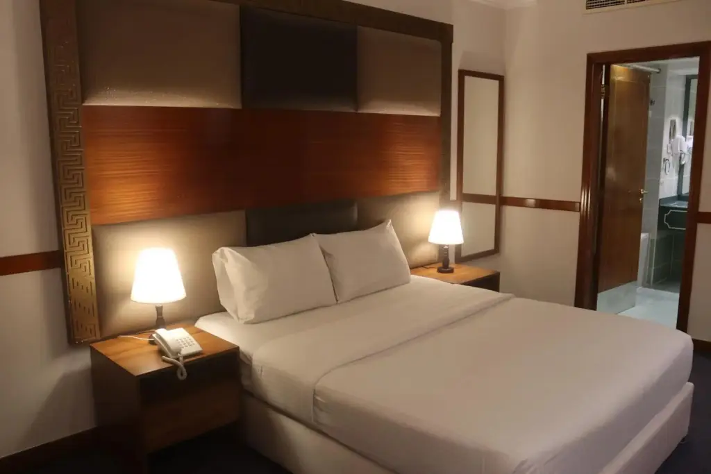 Дубай: GSS Avenue Hotel