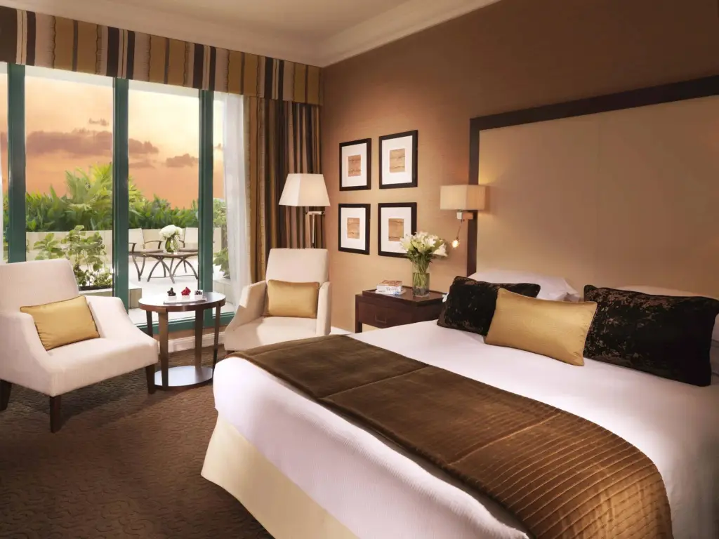 Дубай: Mövenpick Grand Al Bustan Dubai