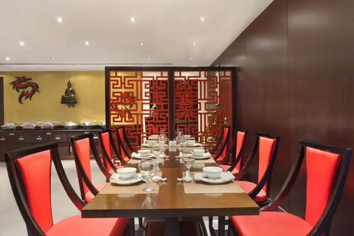 Дубай: Отель Howard Johnson by Wyndham Bur Dubai