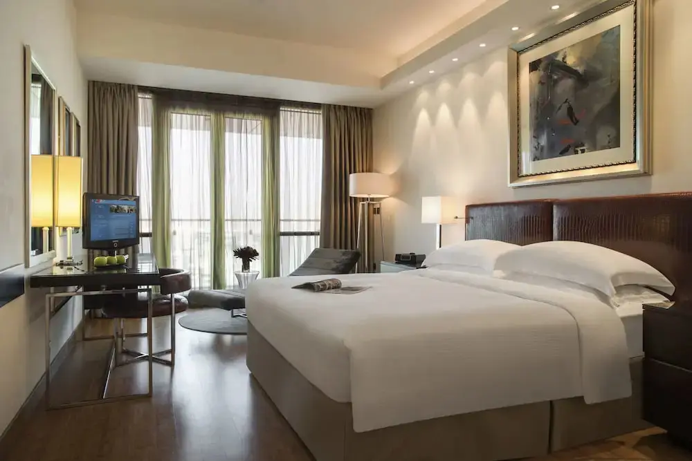 Дубай: BurJuman Arjaan by Rotana - Dubai
