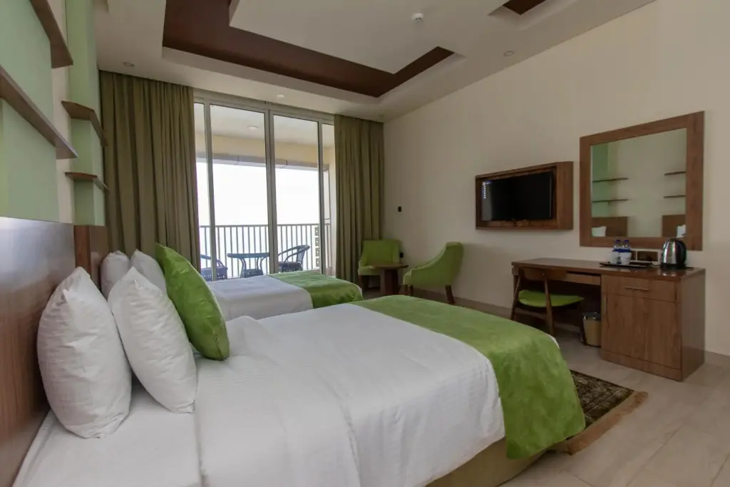 Умм эль-Кувейн: Bin Majid Flamingo Beach Resort