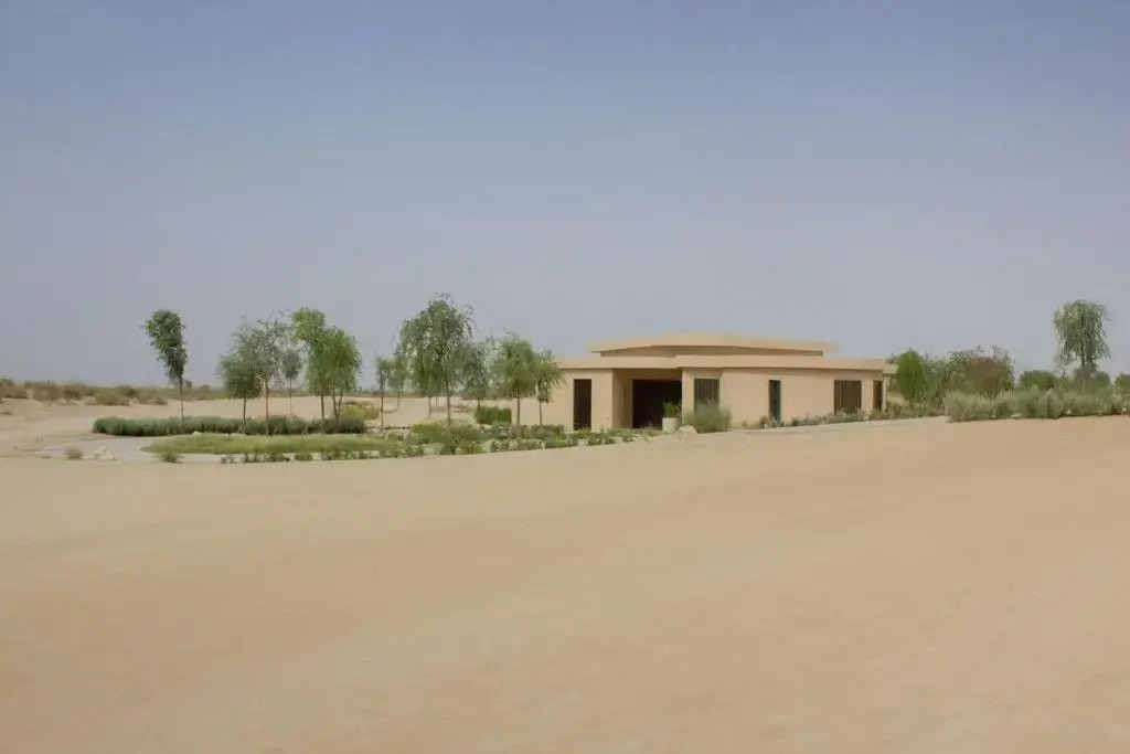 Дубай: Отель Bab Al Shams