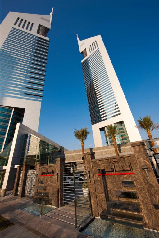 Дубай: Jumeirah Emirates Towers Dubai