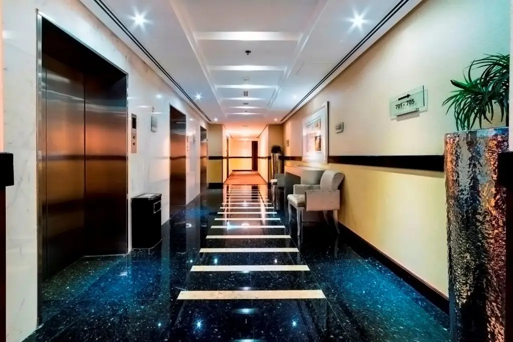 Дубай: Nojoum Hotel Apartments