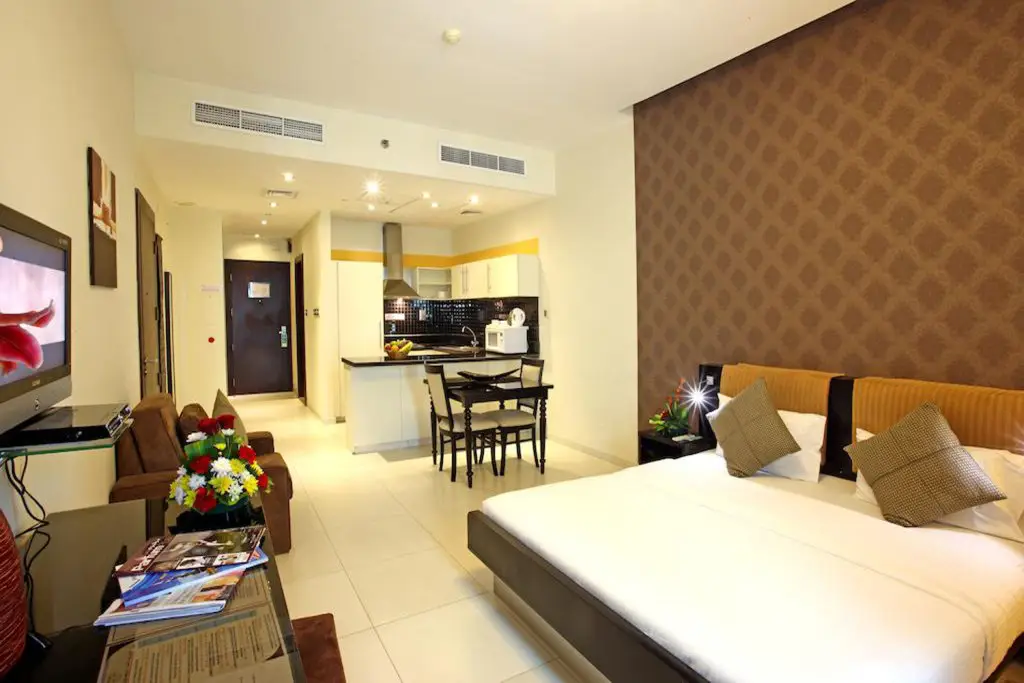 Дубай: Royal Ascot Hotel Apartment
