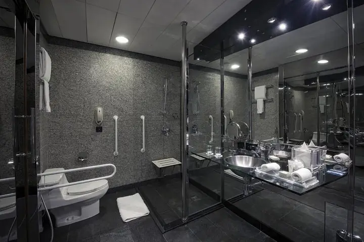 Дубай: Отель Golden Sands Hotel Creek
