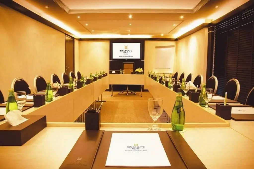 Абу-Даби: Kingsgate Hotel Abu Dhabi by Millennium