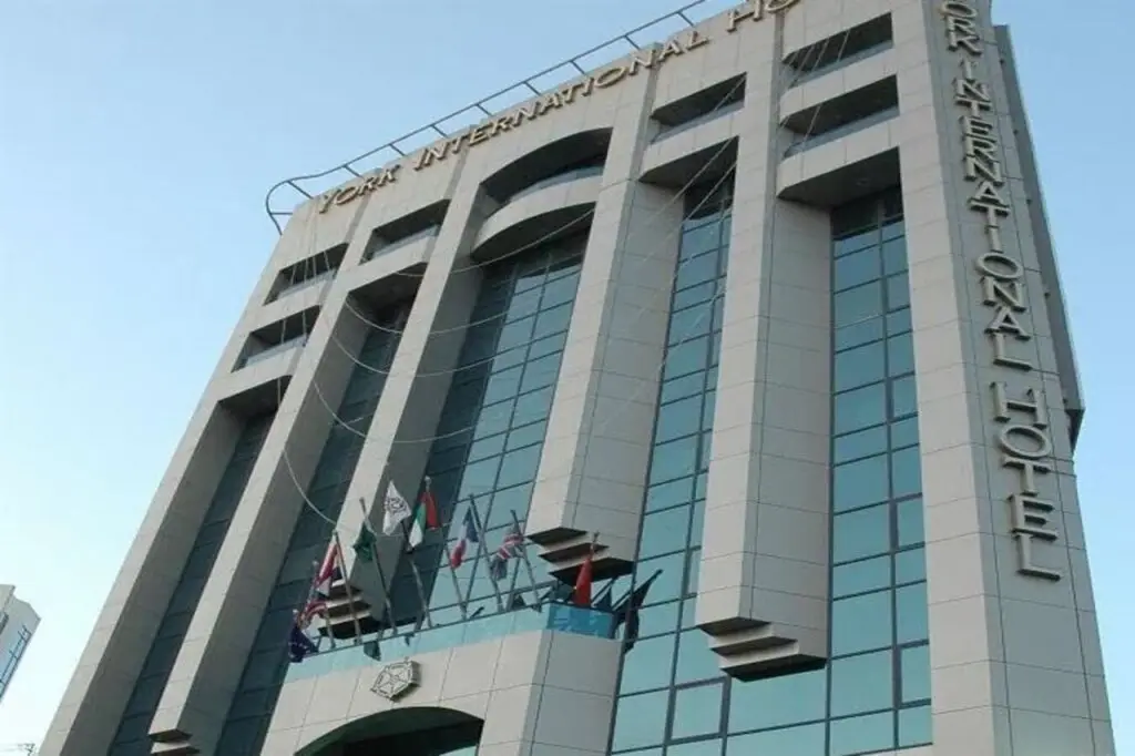 Дубай: York International Hotel