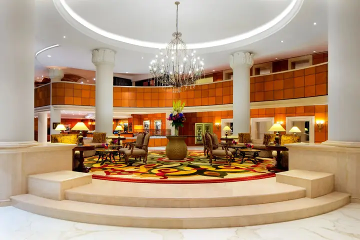 Дубай: Курорт Sheraton Jumeirah Beach Resort