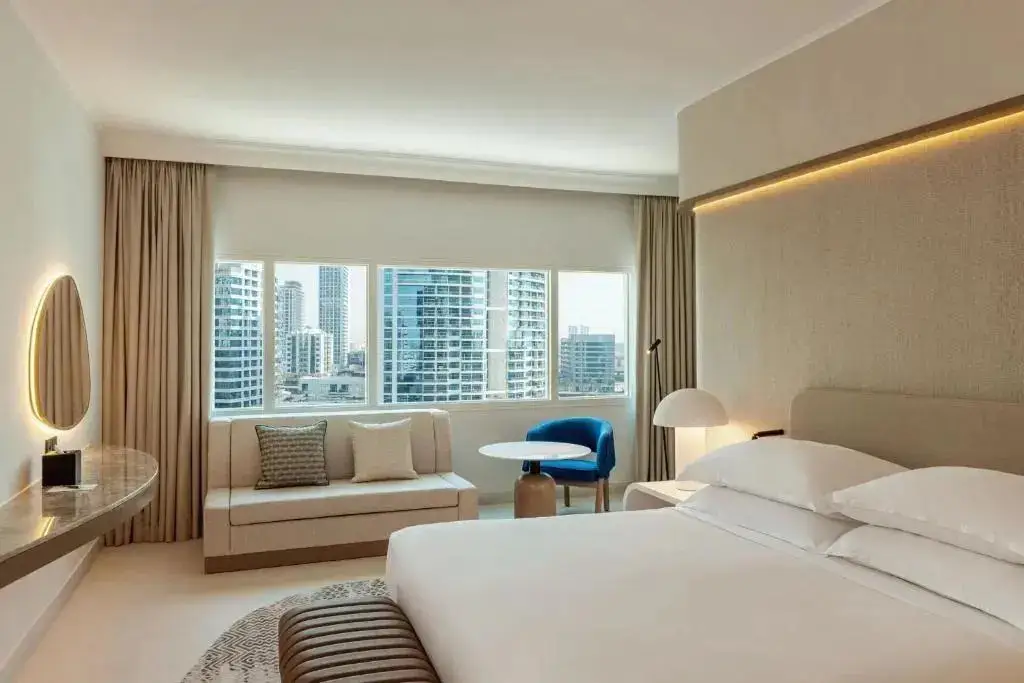 Дубай: Курорт Sheraton Jumeirah Beach Resort