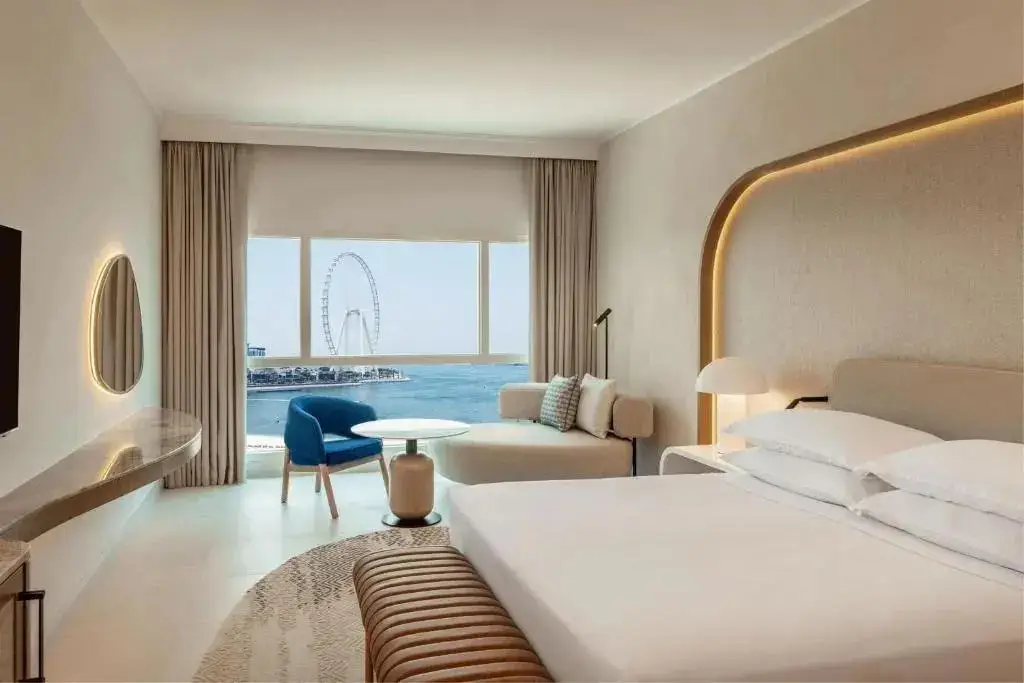 Дубай: Курорт Sheraton Jumeirah Beach Resort