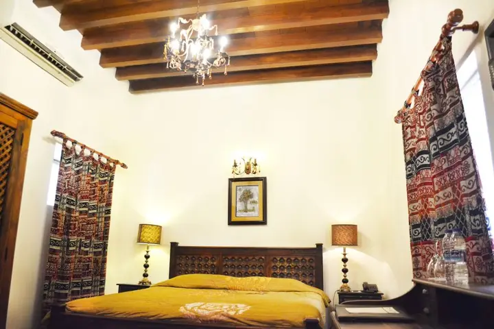 Дубай: Orient Guest House