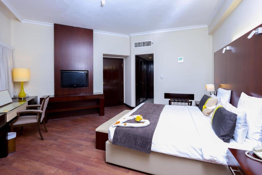 Дубай: Aavri Hotel Deira