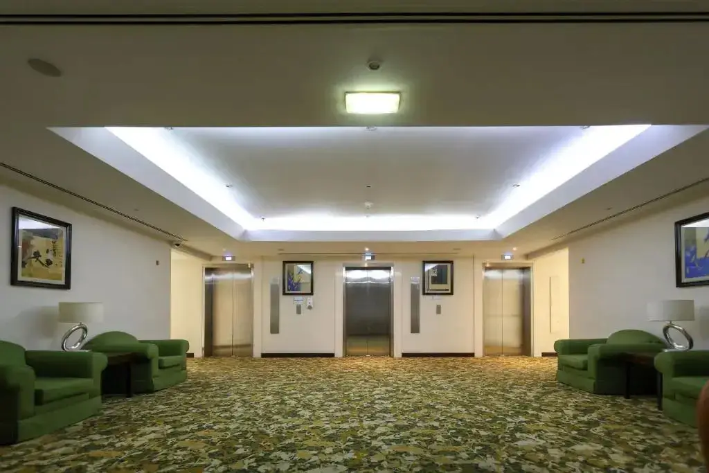 Дубай: Aavri Hotel Deira