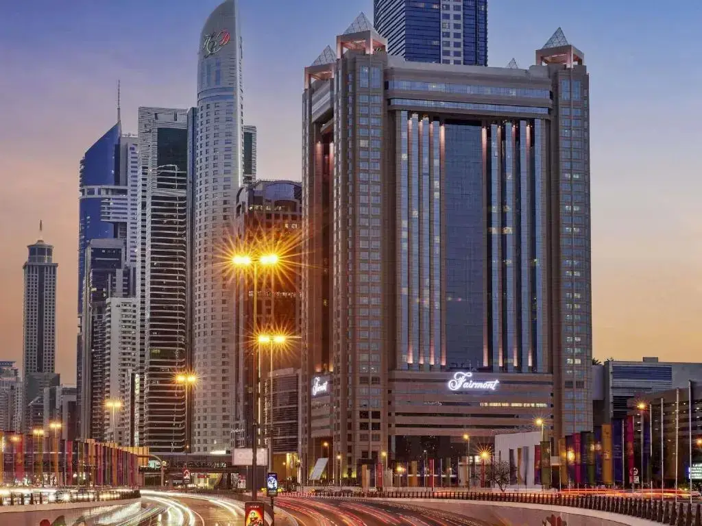 Отель Fairmont Dubai — фото 1
