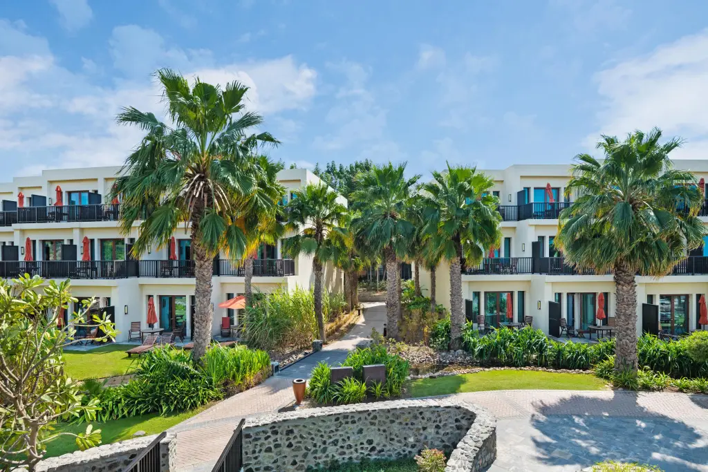 Дубай: Отель JA The Resort - JA Palm Tree Court