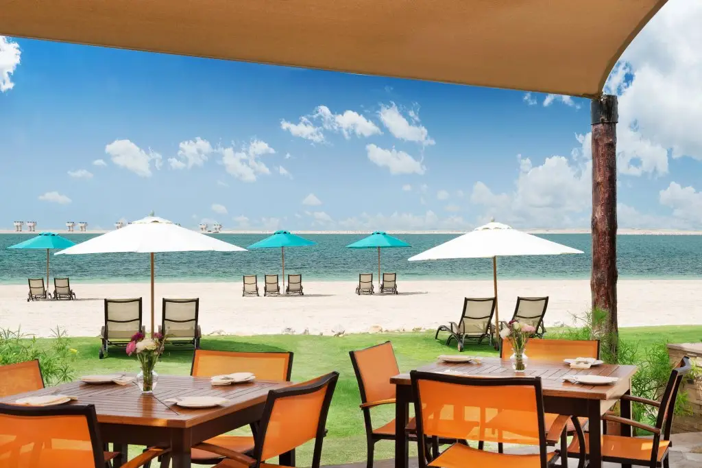 Дубай: Курортный отель JA The Resort - JA Beach hotel