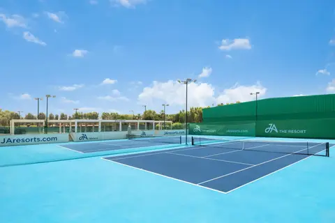 Курортный отель JA The Resort - JA Beach Hotel — фото 1
