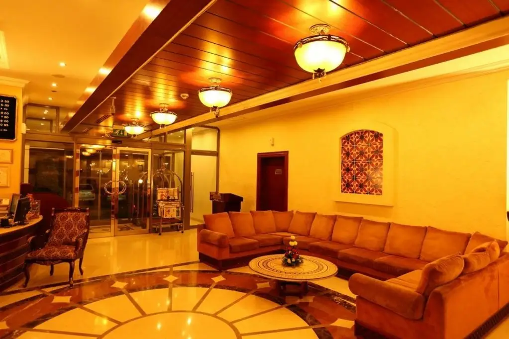 Дубай: Dunes Hotel Apartments Al Muhaisnah