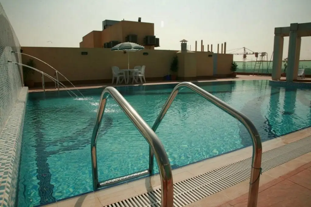 Дубай: Dunes Hotel Apartments Al Muhaisnah