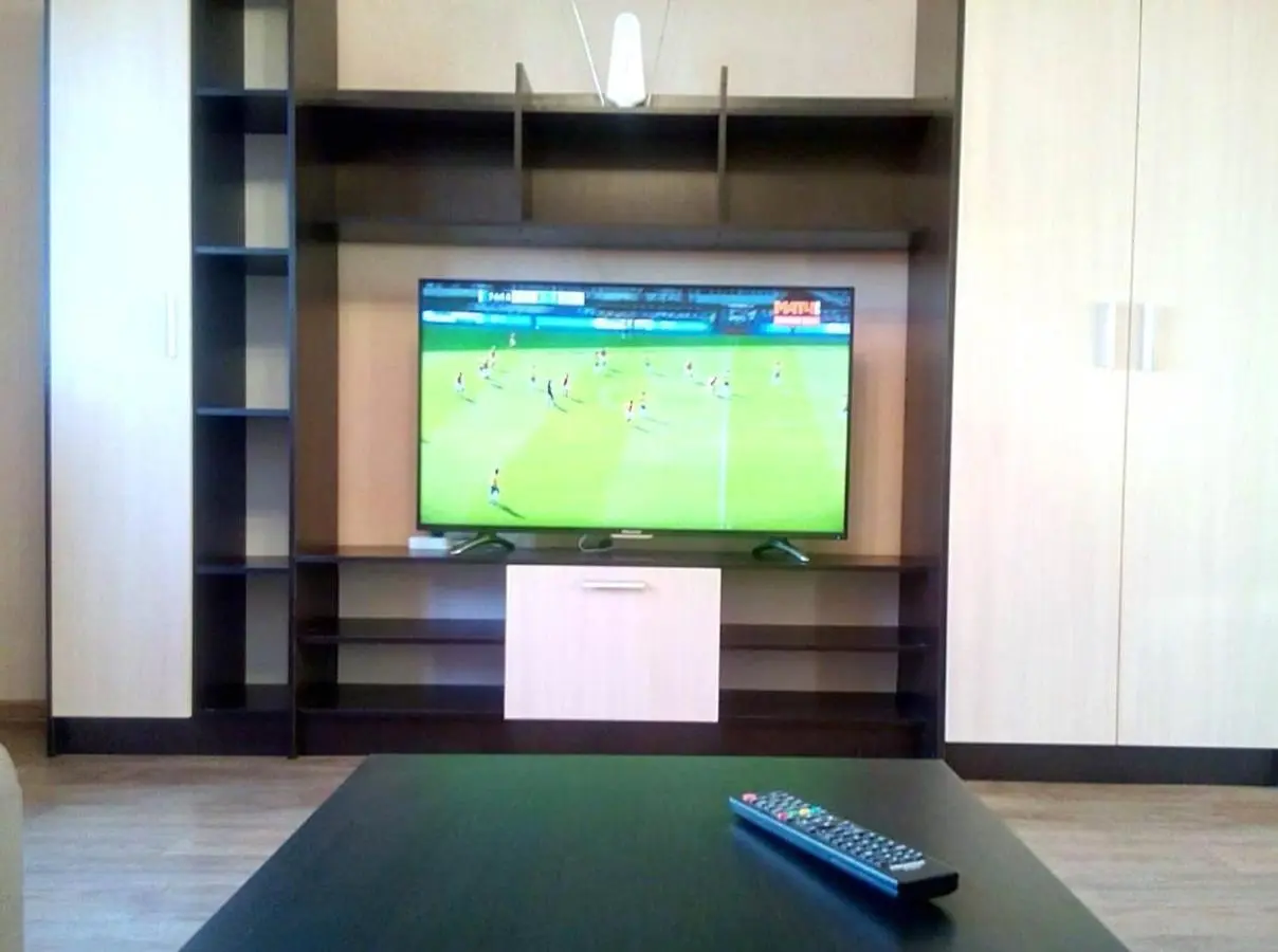 Екатеринбург: Apartment on Reshetnikova 9