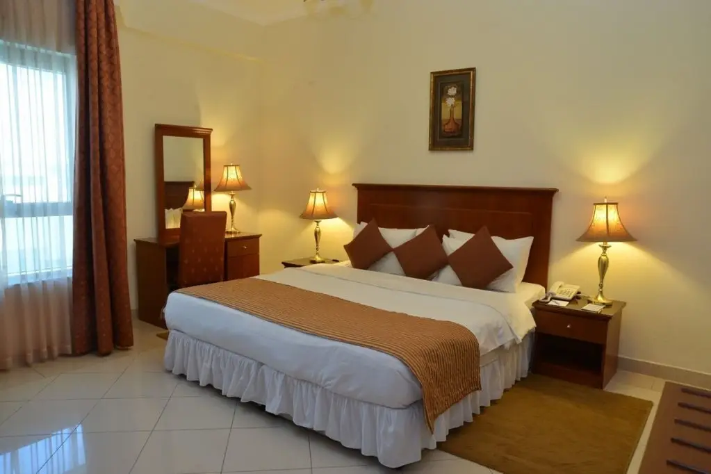 Дубай: Legacy Hotel Apartments