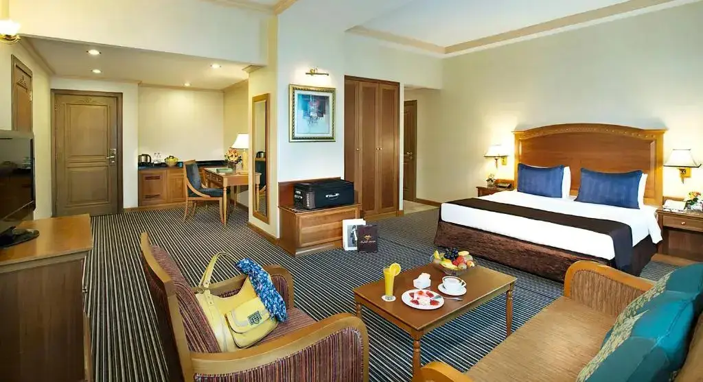 Дубай: Avenue Hotel Dubai
