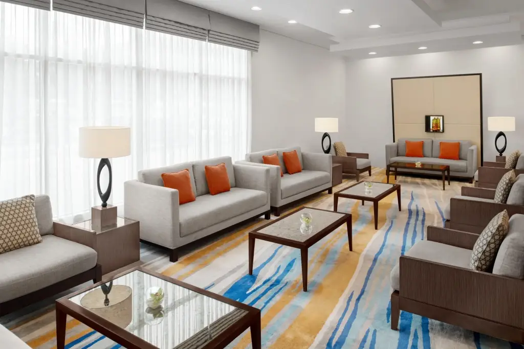 Дубай: Holiday Inn Express Dubai Safa Park an IHG Hotel