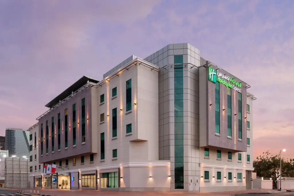 Holiday Inn Express Dubai Safa Park an IHG Hotel — фото 1